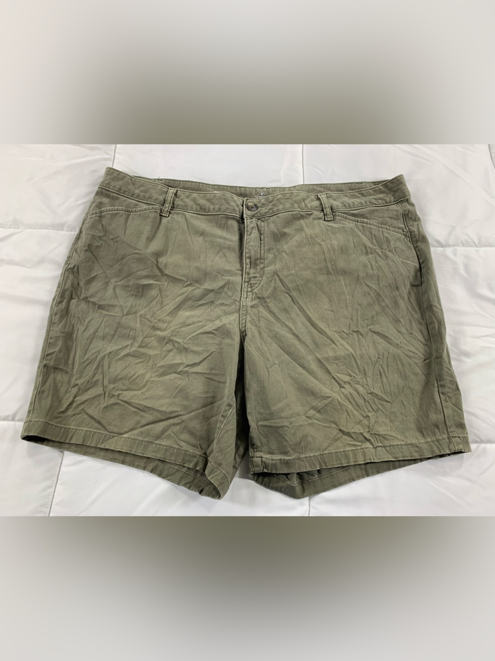 Pre loved ST. JOHNS BAY shorts womens size 8